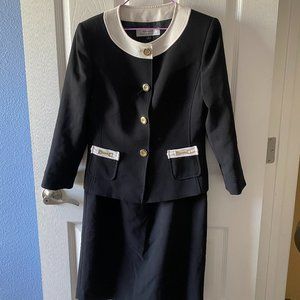Tahari French style blazer set with skirt(Black&White)